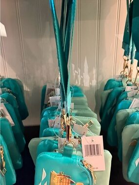 Disney Aulani Hawai’i Exclusive Dual wristlet keychain NWT. New release 2026